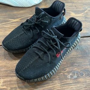 Yeezy 350 V2 Bred